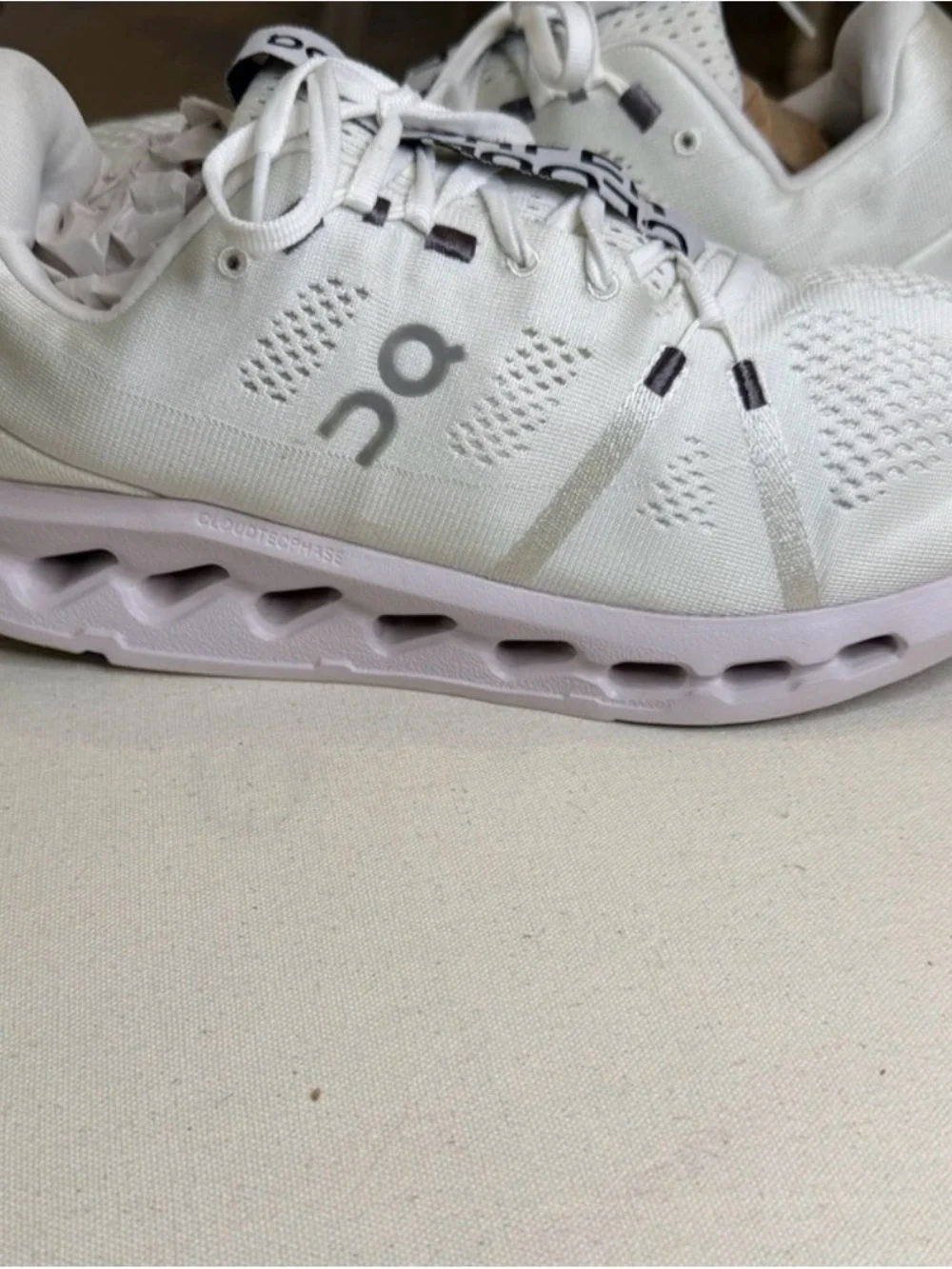 On Running Men’s  Cloudswift Running Shoe in White and Light Gray